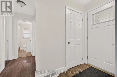18 Willowdale Street Brantford ON N3T 5L7