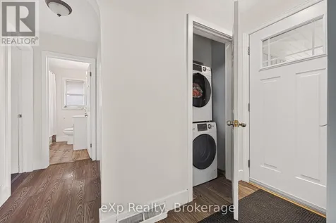 18 Willowdale Street Brantford ON N3T 5L7