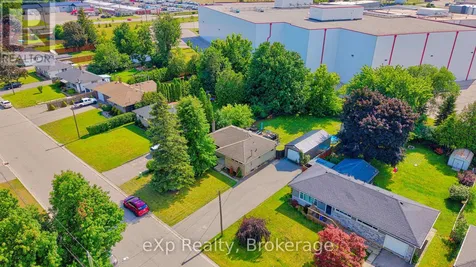 18 Willowdale Street Brantford ON N3T 5L7