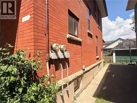 28 Grove Street Welland ON L3B 4B4