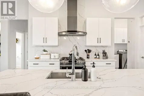 1575 Rangeland Avenue Ottawa ON K4P 0E1
