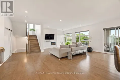 1575 Rangeland Avenue Ottawa ON K4P 0E1