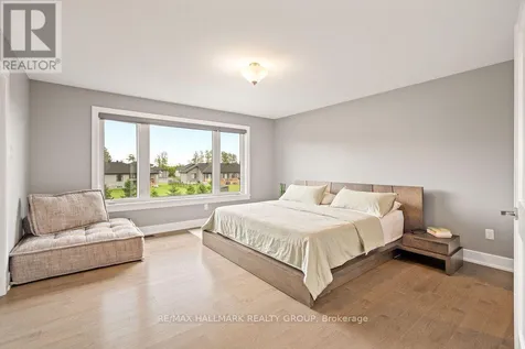 1575 Rangeland Avenue Ottawa ON K4P 0E1