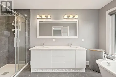 1575 Rangeland Avenue Ottawa ON K4P 0E1