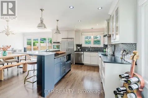 2136 Fillmore Crescent Ottawa ON K1J 6A4