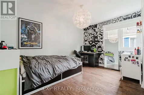 2136 Fillmore Crescent Ottawa ON K1J 6A4