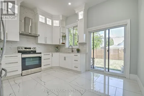 1780 Pierre Avenue Windsor ON N8W 2J6