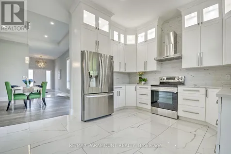 1780 Pierre Avenue Windsor ON N8W 2J6
