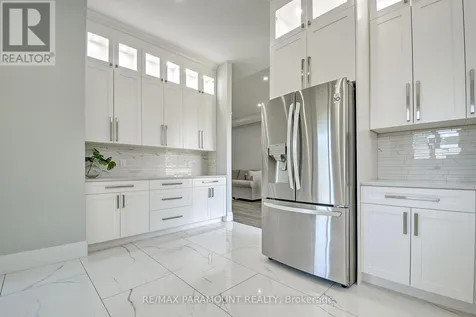 1780 Pierre Avenue Windsor ON N8W 2J6