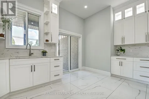 1780 Pierre Avenue Windsor ON N8W 2J6