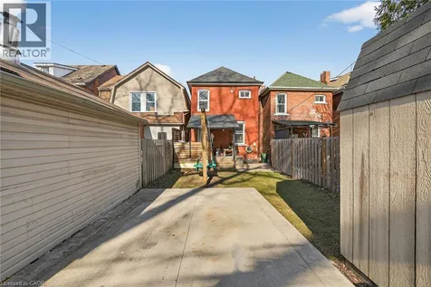 179 Burris Street Hamilton ON L8M 2J7