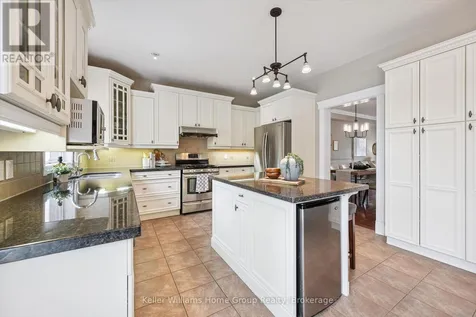 456 Kelso Drive Waterloo ON N2V 2S2
