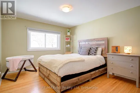 19 Linton Place Kitchener ON N2B 2K1