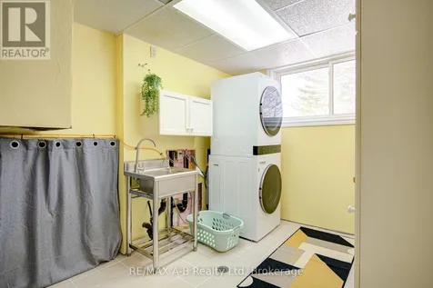 19 Linton Place Kitchener ON N2B 2K1