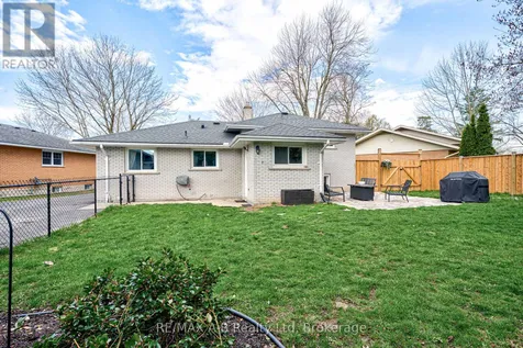 19 Linton Place Kitchener ON N2B 2K1