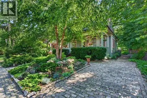 526 Burlington Avenue Burlington ON L7S 1R8