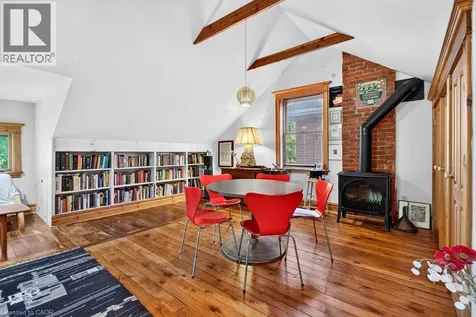 526 Burlington Avenue Burlington ON L7S 1R8