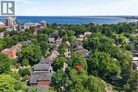 526 Burlington Avenue Burlington ON L7S 1R8