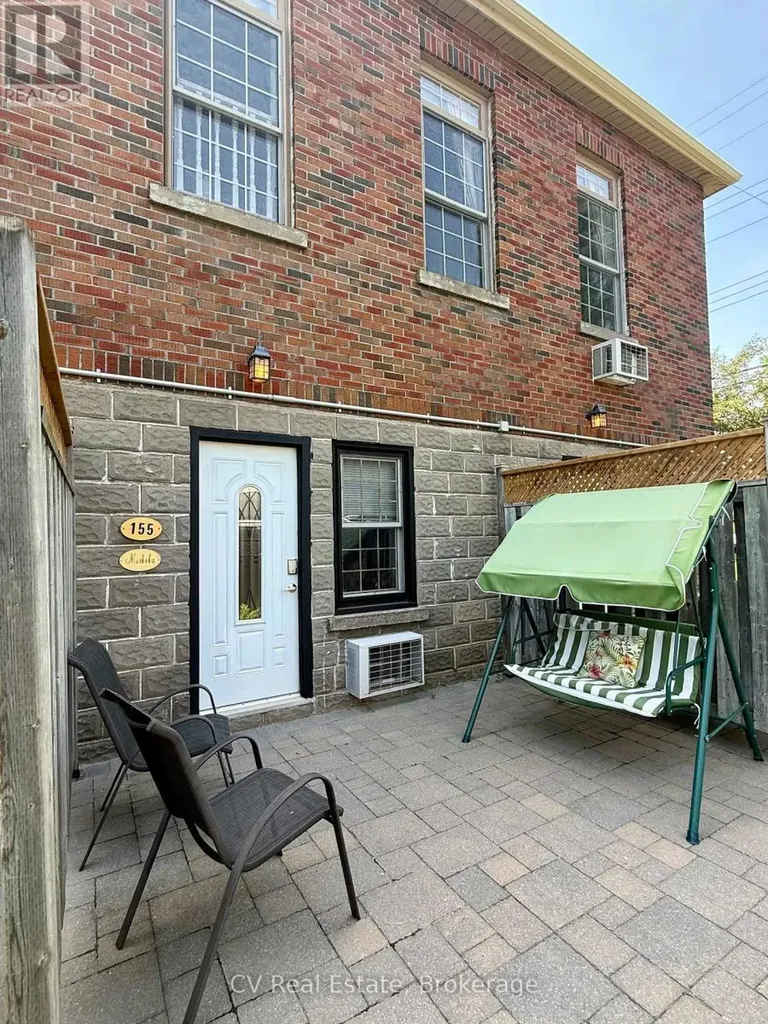 2 Mahaffy Court Bracebridge ON P1L 2A6