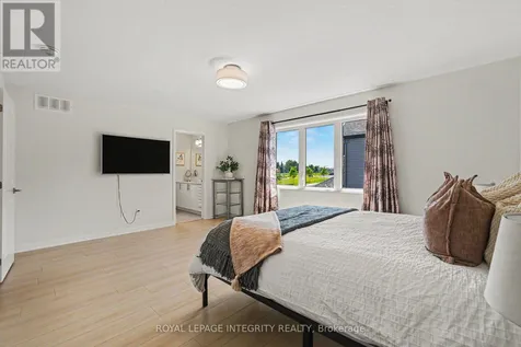301 Cloyne Crescent Ottawa ON K2J 6W3