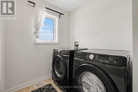 301 Cloyne Crescent Ottawa ON K2J 6W3