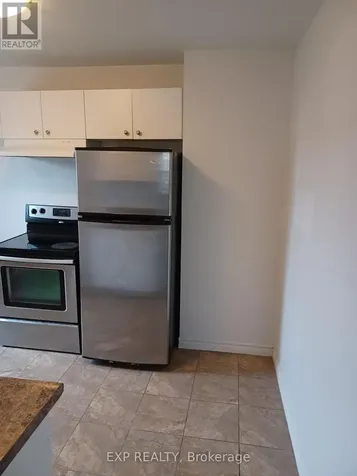 65 Kinrade Avenue Hamilton (gibson) ON L8L 6L5