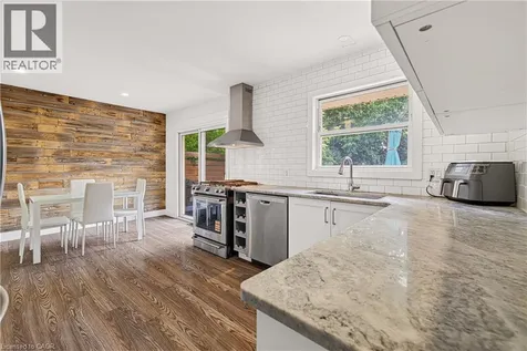 18 Willowdale Street Brantford ON N3T 5L7