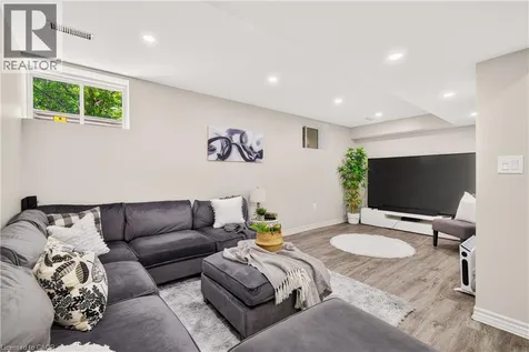 620 Munich Circle Waterloo ON N2V 2L6