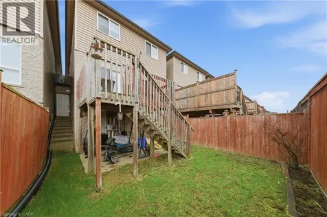 35 Thames Way Mount Hope ON L0R 1W0