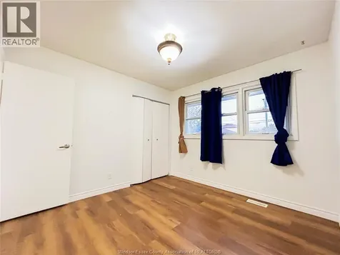 951 Riverdale Windsor ON N8S 4C4