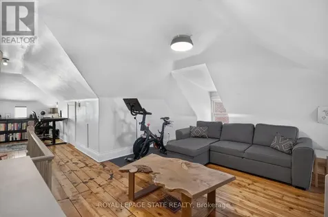 135 Catharine Street South Hamilton (corktown) ON L8N 2J6