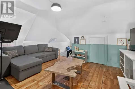 135 Catharine Street South Hamilton (corktown) ON L8N 2J6