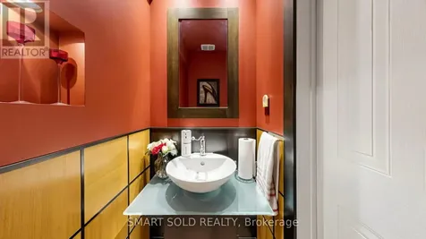 156 Brammar Street Newmarket (glenway Estates) ON L3Y 7T3