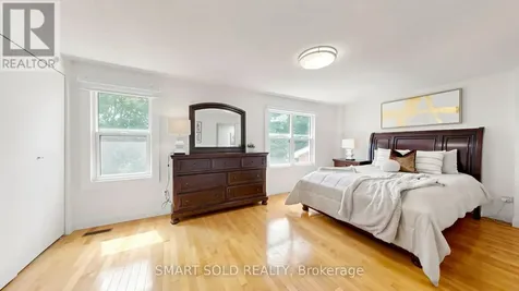 156 Brammar Street Newmarket (glenway Estates) ON L3Y 7T3