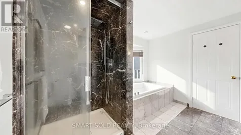 156 Brammar Street Newmarket (glenway Estates) ON L3Y 7T3