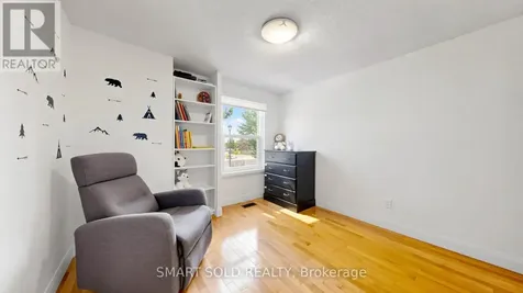 156 Brammar Street Newmarket (glenway Estates) ON L3Y 7T3