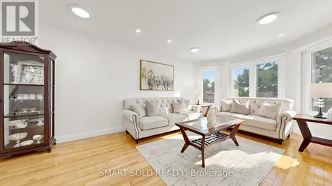 156 Brammar Street Newmarket (glenway Estates) ON L3Y 7T3