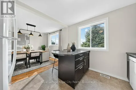 18 Springdale Boulevard Guelph (willow West/sugarbush/west Acres) ON N1H 6X5