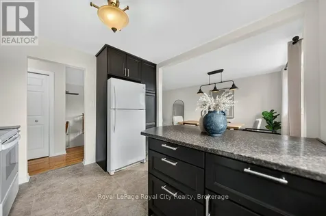 18 Springdale Boulevard Guelph (willow West/sugarbush/west Acres) ON N1H 6X5