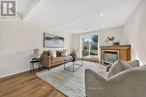 18 Springdale Boulevard Guelph (willow West/sugarbush/west Acres) ON N1H 6X5