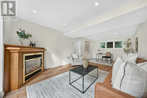 18 Springdale Boulevard Guelph (willow West/sugarbush/west Acres) ON N1H 6X5