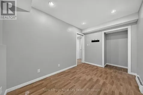 18 Springdale Boulevard Guelph (willow West/sugarbush/west Acres) ON N1H 6X5