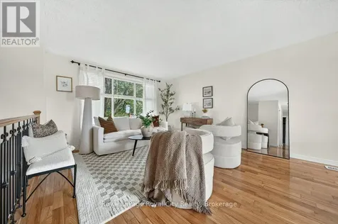 18 Springdale Boulevard Guelph (willow West/sugarbush/west Acres) ON N1H 6X5
