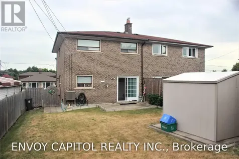 14 Faulkner Crescent Toronto (humbermede) ON M9M 2C1