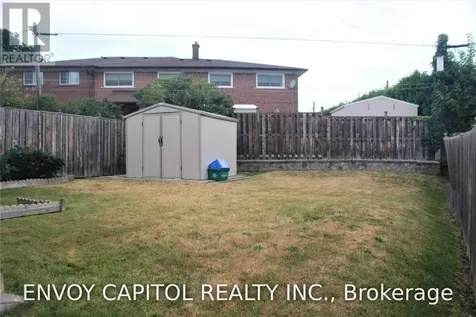 14 Faulkner Crescent Toronto (humbermede) ON M9M 2C1