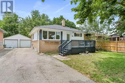 90 Longfield Road Halton Hills (ac Acton) ON L7J 2K4