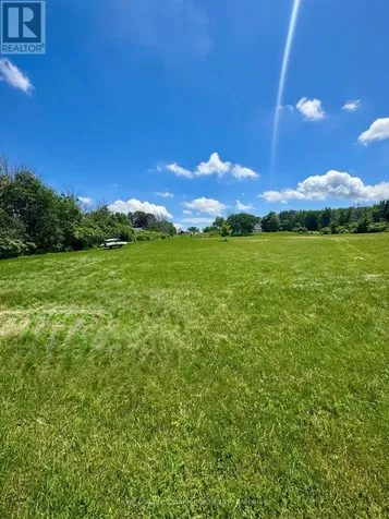 33 Prinyers Cove Crescent Prince Edward County (north Marysburg Ward) ON K0K 2T0