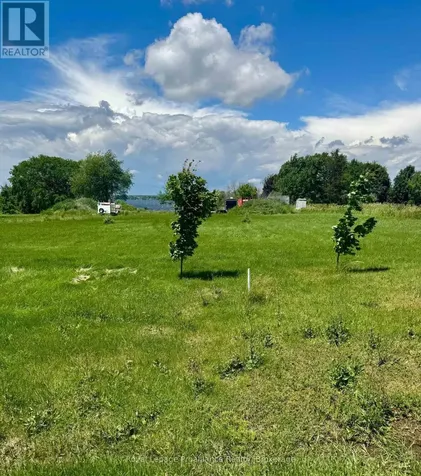 33 Prinyers Cove Crescent Prince Edward County (north Marysburg Ward) ON K0K 2T0