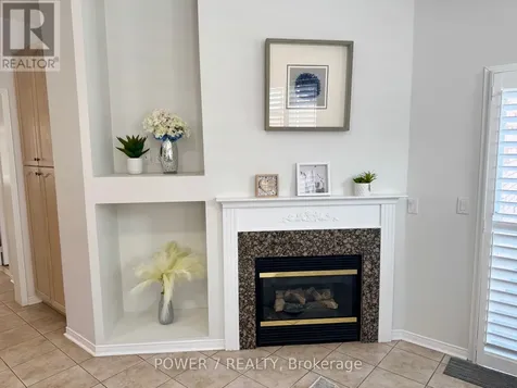 28 Cliveden Place Markham (berczy) ON L6C 2S4