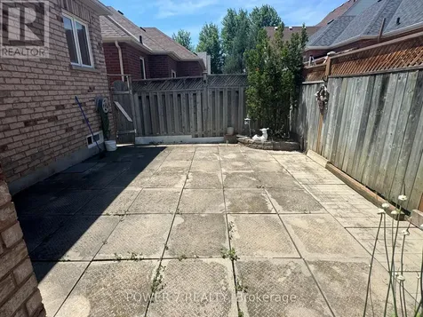 28 Cliveden Place Markham (berczy) ON L6C 2S4